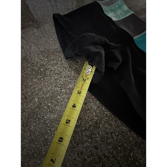 Lululemon Shorts w/ Color Panel‎ SIZE 8 - Picture 6 of 7